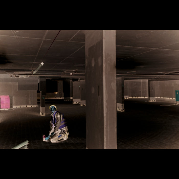 Bosch GCL100-40G Green-Beam Self-Leveling Cross-Line Laser with Plumb Points - 5