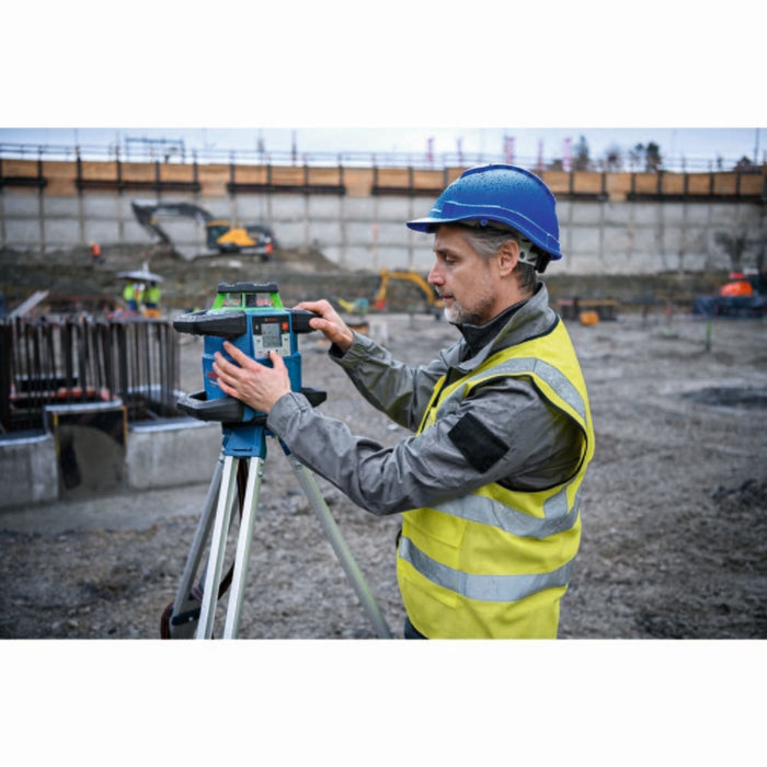 Bosch GRL4000-90CHVGK 18V REVOLVE4000 Connected Green-Beam Self-Leveling Horizontal/Vertical Rotary Laser Kit with (1) CORE18V 4 Ah Advanced Power Battery - 7