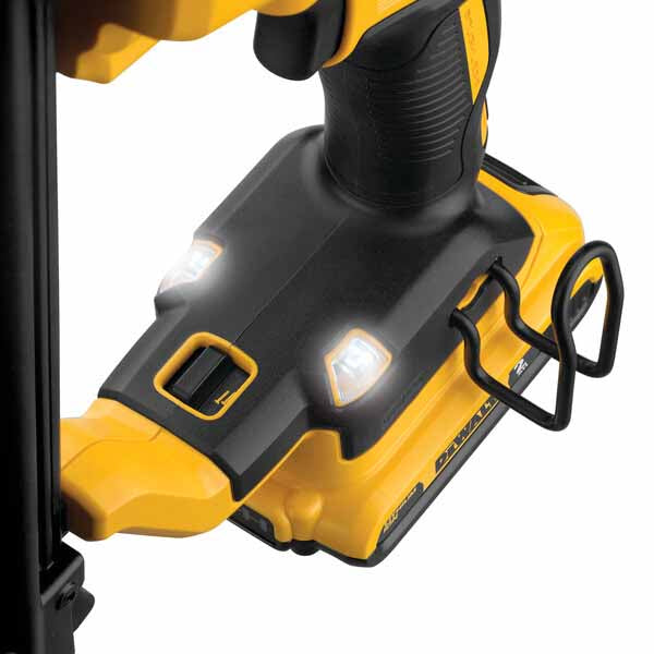 DeWalt DCN680D1 20 V MAX XR 18 Gauge Brad Nailer Kit - 5