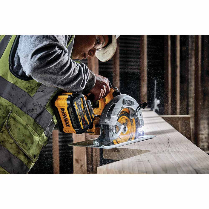 DeWalt DCS573B 20V MAX FLEXVOLT 7-1/4" Circular Saw - 15