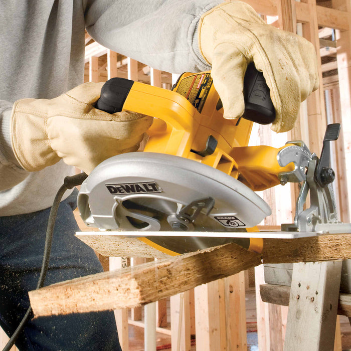 DeWalt DWE575SB 7-1/4" Lightweight Circular Saw with Electric Brake - 6