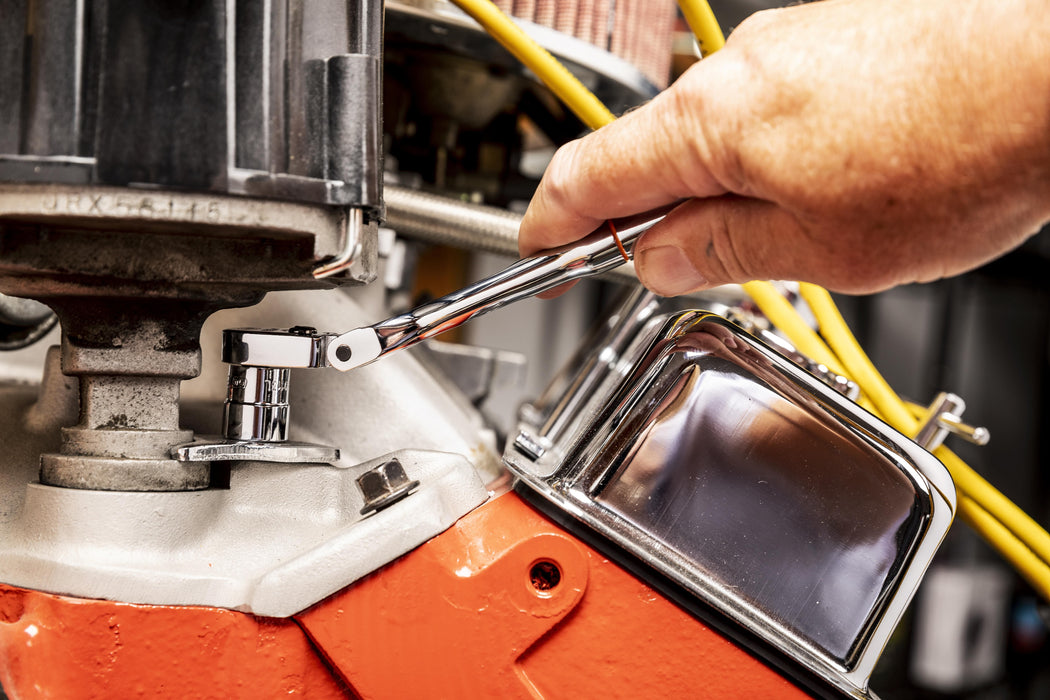 GearWrench 81391 14 Pc. 1/4" Drive 120XP Locking Flex Head Ratchet and 6 Point SAE Stubby Socket Mechanics Tool Set - 10