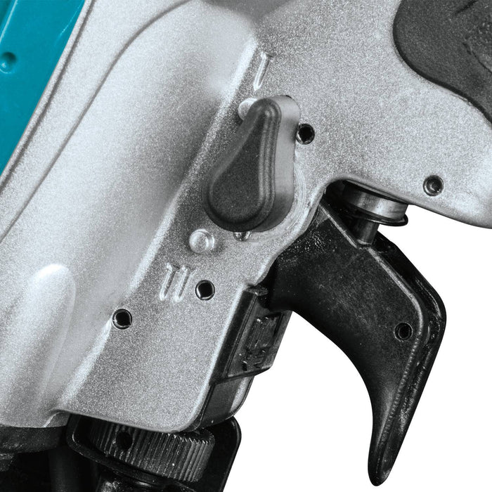 Makita AN454 1-3/4" Coil Roofing Nailer - 4