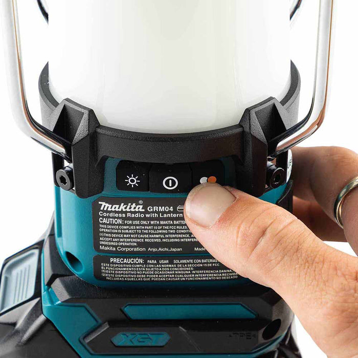 Makita GRM04 40V max XGT Cordless Lantern with Radio, Tool Only - 5