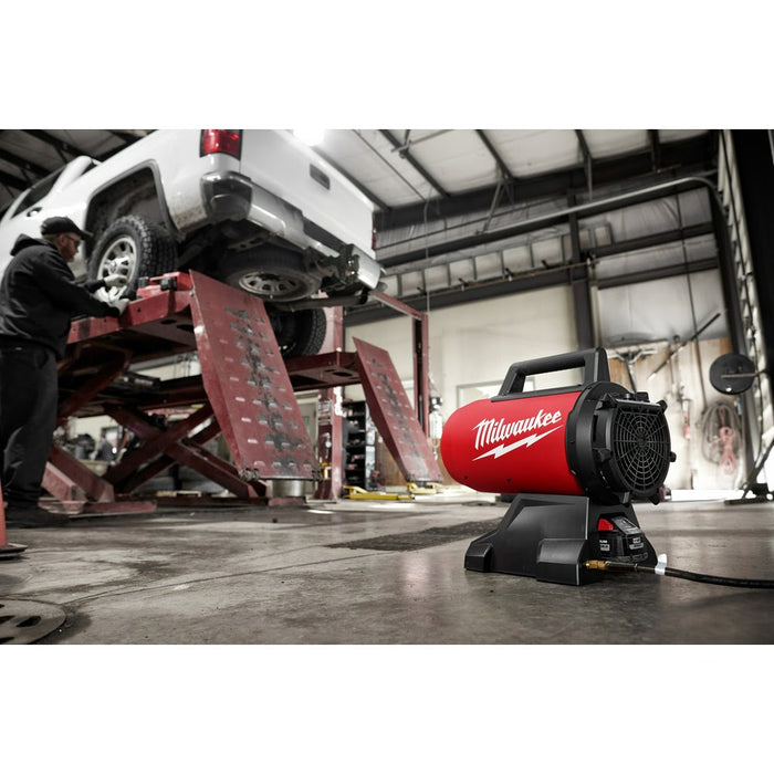 Milwaukee 0801-20 M18 70,000 BTU Forced Air Propane Heater - 7