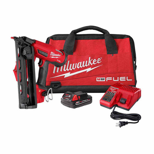 Milwaukee 2841-21CT M18 FUEL™ 16 Gauge Angled Finish Nailer Kit