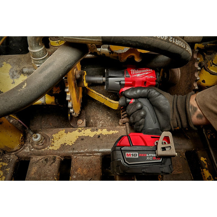 Milwaukee  2960-20  "M18 FUEL™ 3/8 " Mid-Torque Impact Wrench w/ Friction Ring Bare Tool " - 10