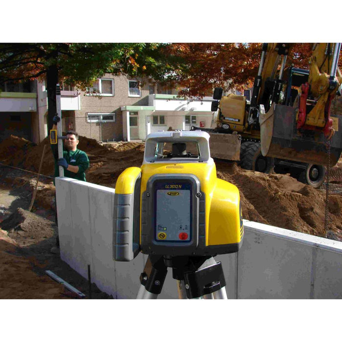 Spectra LL300N-2 LL300N Self-Leveling Laser Level Package with Tripod and Grade Rod (Inches) - 8