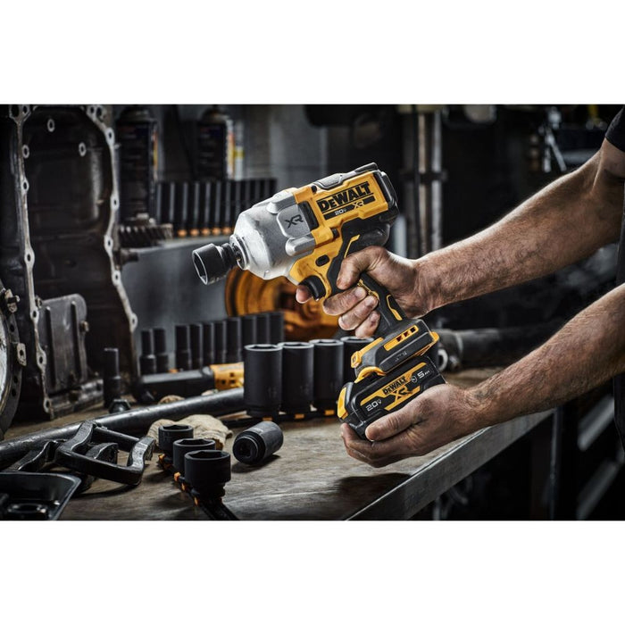 DeWalt DCF961B 20V MAX* XR Brushless Cordless 1/2 " High Torque Impact Wrench with Hog Ring Anvil (Tool Only)