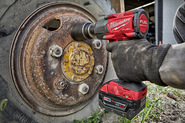 Milwaukee  2962P-20  "M18 FUEL™ 1/2 " Mid-Torque Impact Wrench w/ Pin Detent Bare Tool "